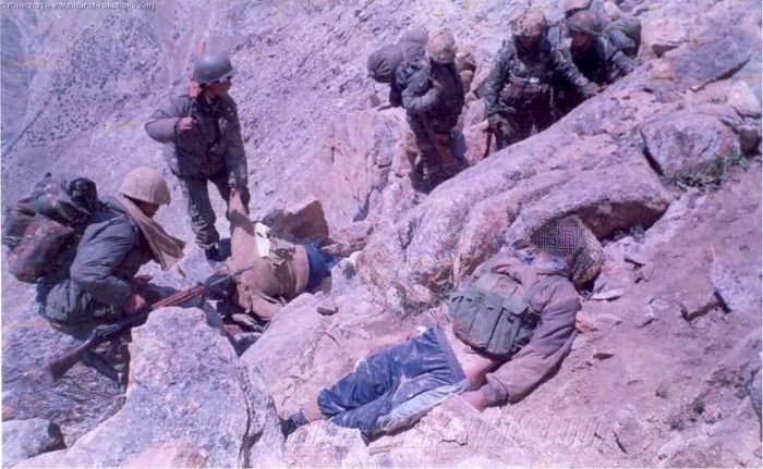 Iconic and Unseen War Photos From The Kargil War