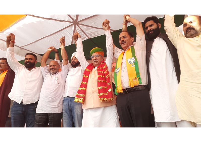 Union Law and Justice Minister, Arjun Ram Meghwal at an election rally in Hiranagar 