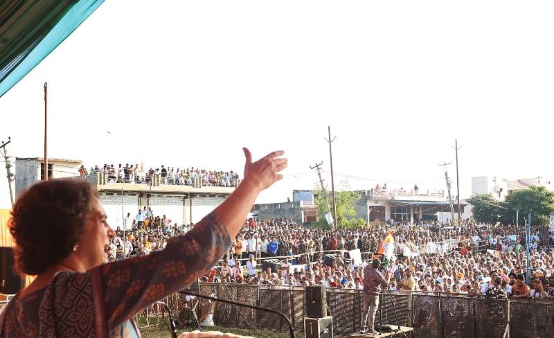 Congress General Secretary Smt. Priyanka Gandhi Vadra addressed a huge public meeting in Bishnah.