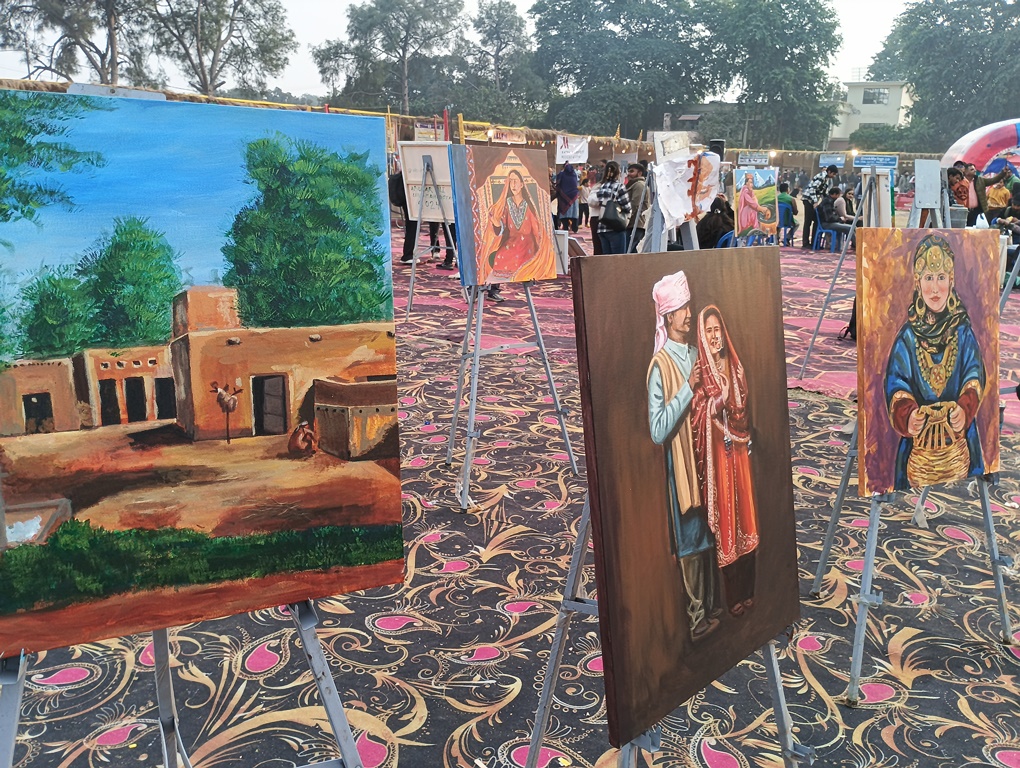 the art exhibition featuring paintings by local artists at Mahotsav 2024 