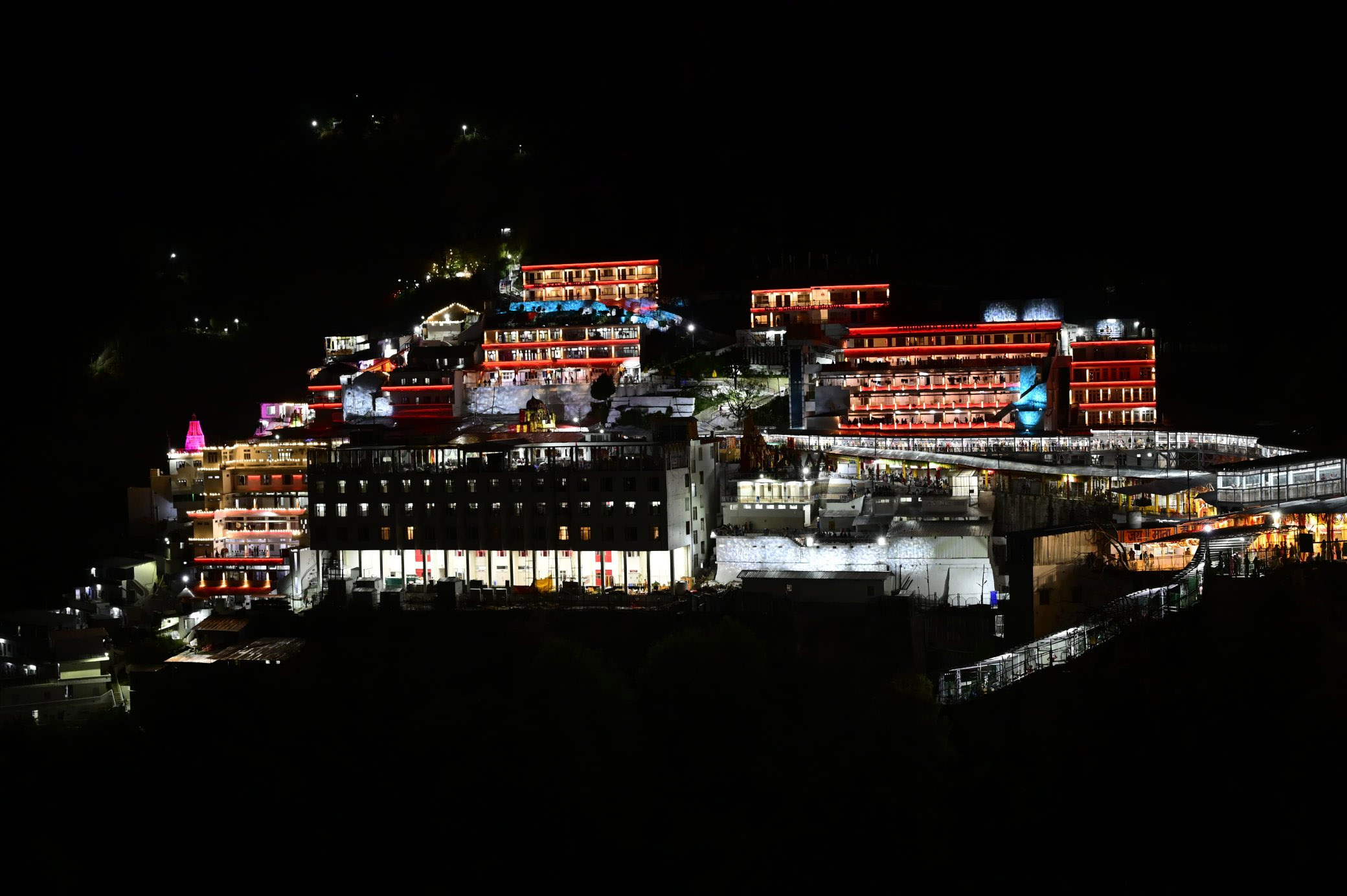 night view of Vaishno Devi Bhawan