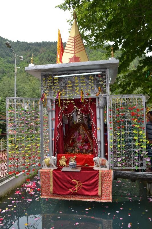 Zeashta devi shrine: a sacred jewel of spiritual legacy in kashmir 1 Zeashta devi shrine