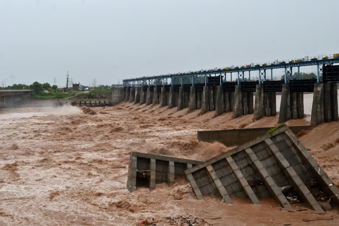 Tawi River in Crisis